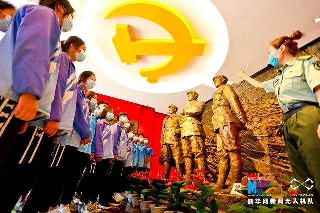黄金AK闯迷宫