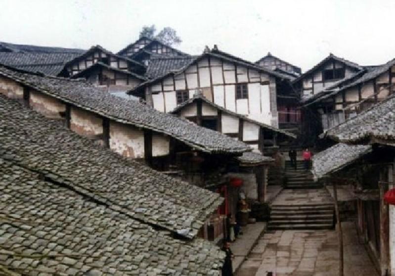 为了让VR世界动起来,迪士尼造出一款“魔法滑板”